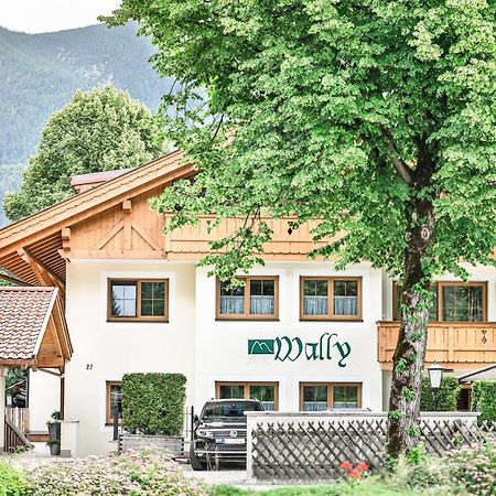 Ferienwohnungen "Zur Wally" Garmisch-Partenkirchen Eksteriør billede