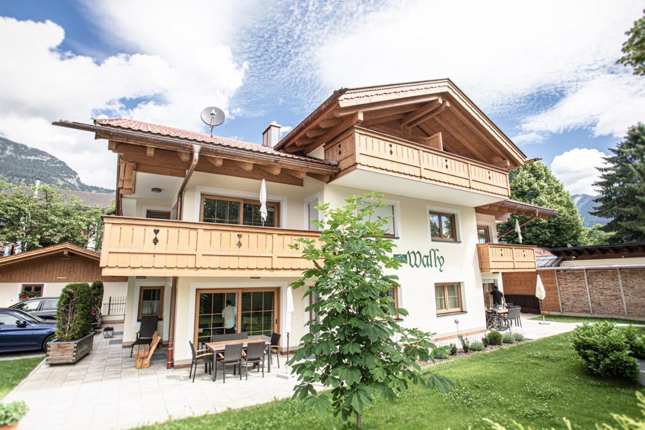 Ferienwohnungen "Zur Wally" Garmisch-Partenkirchen Eksteriør billede
